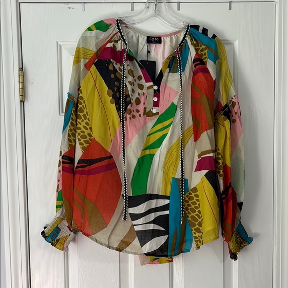 NWT Colorful Resort Blouse 100% Cotton Boho Vacation Top Size Medium - Picture 2 of 9